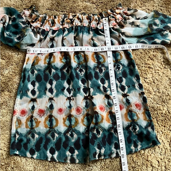 International Concepts Off the Shoulder Top, Sz. S, Bell Sleeve w/ Elastic - Picture 8 of 9